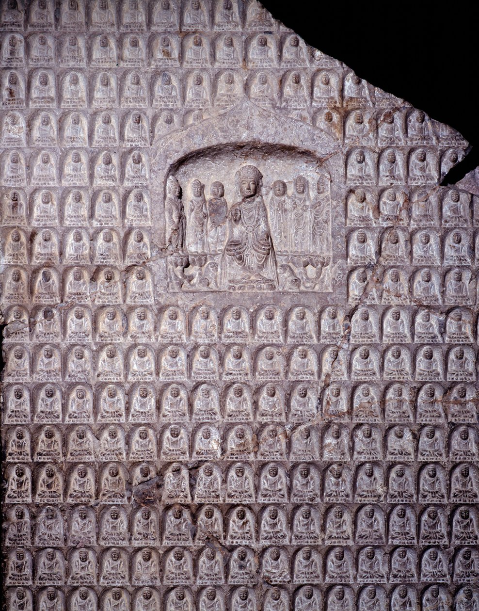 Kiinalainen taide: tuhannen buddhan steele. Zhou-dynastian (Cheou) aika. 11.-3. vuosisadalla eKr. Shanghai. Shanghain museo tekijältä Zhou Dynasty Chinese School