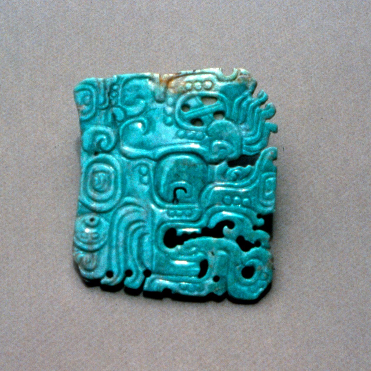 Itzamnan kaiverrus haudasta Topoxtessa, Petenissä, Guatemalassa, klassinen aika, n. 300-900 jKr (jade) tekijältä Hippolyte Lalaise Devéria