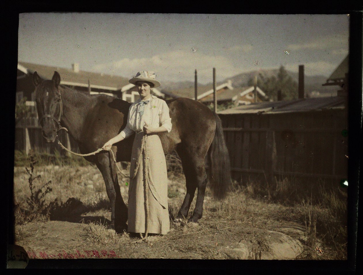 "Madaline Bradbury ja Chiketa, St. Barbara", n. 1915 tekijältä Frederick (attr. to) Barnard