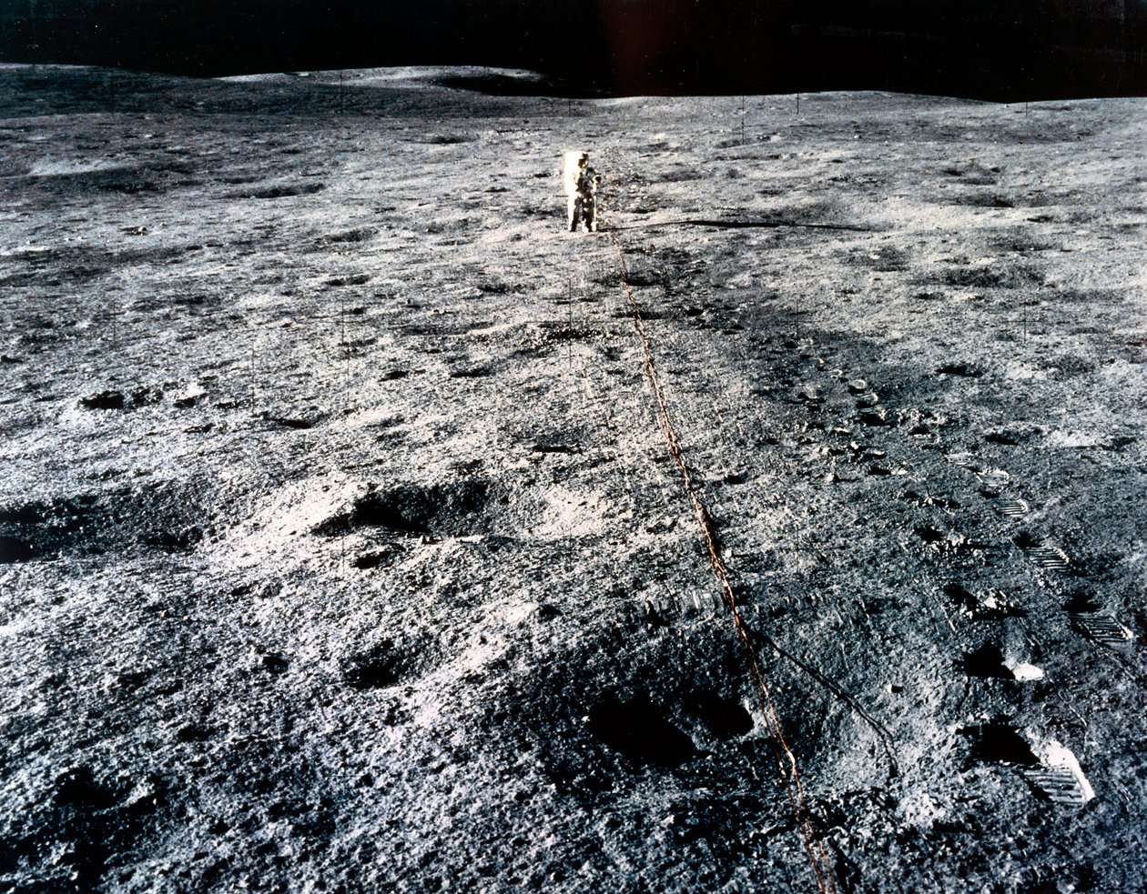 Miehitetty avaruuslento, USA, Apollo 14 Apollo 14 astronautti Edgar Mitchell Kuussa tekijältä Frederick (attr. to) Barnard