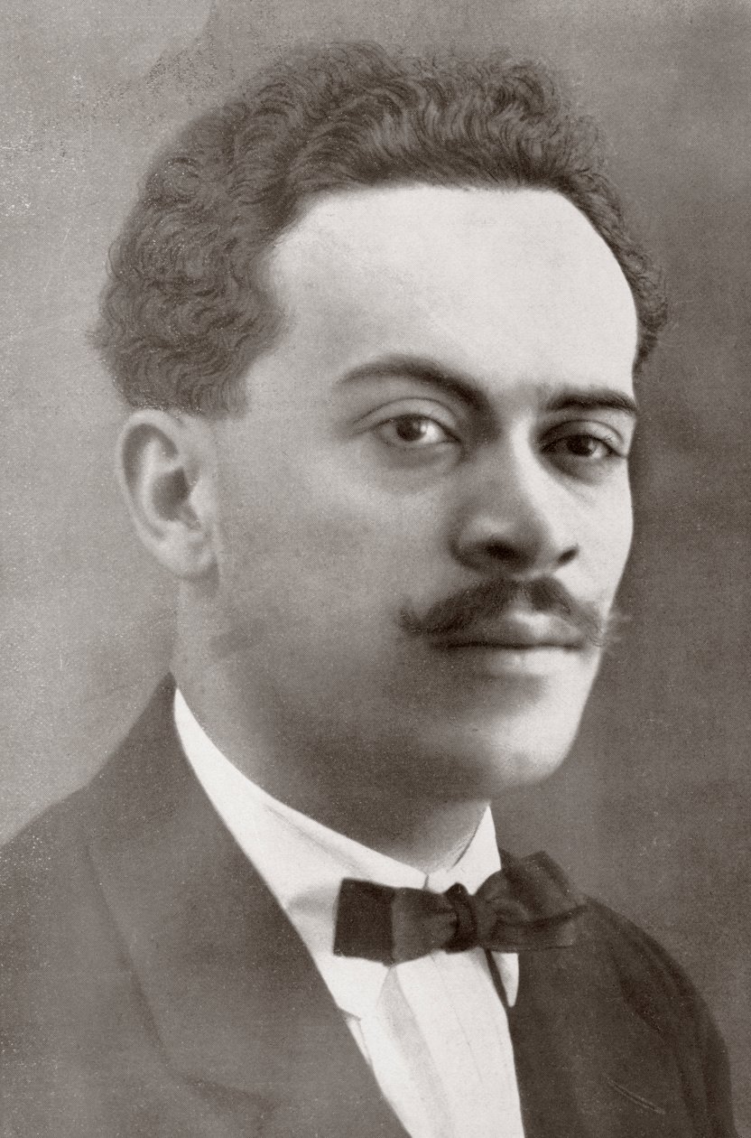 Rafael Millán Picazo (1893-1957), espanjalainen säveltäjä, joka on erikoistunut La Esferan zarzuelaan eli espanjalaiseen operettiin tekijältä Ferdinand Georg Waldmuller