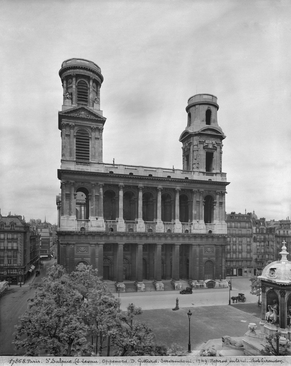 Näkymä Saint-Sulpicen kirkolle, 1921-22 (katso myös 346071) tekijältä Studio Giraudon