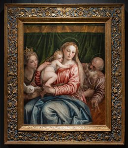 Madonna ja Jeesus-lapsi S. Catherine of Alessandrian ja Pietarin välillä