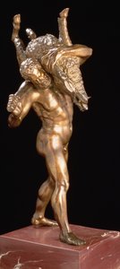 Hercules ja Erymanthian villisika (kullattu pronssi) tekijältä Giambologna