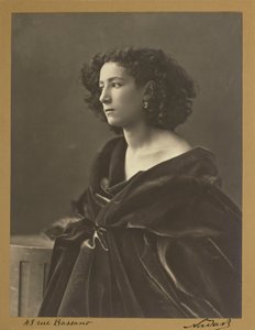 Nadarin muotokuva Sarah Bernhardtista vuonna 1864 tekijältä Nadar