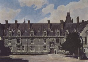 Chateau de Blois, julkisivu pihalla (värillinen kuva) tekijältä (after) French Photographer