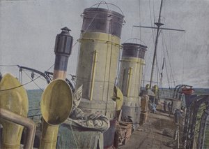 Rulla kirassissa (värillinen kuva) tekijältä (after) French Photographer