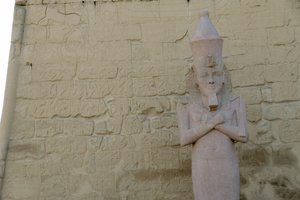 Luxorin temppeli, muinaisen Egyptin arkkitehtuuri Luxorissa tekijältä Albert Mansour