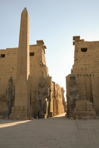 Luxorin temppeli, muinaisen Egyptin arkkitehtuuria Luxorissa