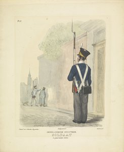 Sotilas varuskunnan asussa, 1820-1825 hollantilainen jalkaväki. Sotilas sissipuvussa (nimi esineessä) Alankomaiden kuningaskunnan sotilasasut. Omistettu Hänen ylhäisyydelleen Willem van Bylandtille (esineessä sarjan nimi)