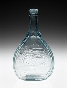 Kuviopullo, n. 1866-1874 (lyijytön lasi) tekijältä A. R. (attr.to) Samuels