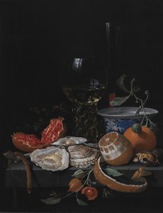 Osterit, hedelmät ja viinilasi kivipöydällä tekijältä Abraham Mignon