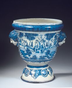 Suuri Delftin sinivalkoinen mytologinen barokkityylinen puutarhauurna, n. 1700 (keraaminen) tekijältä Adriaen (fl.1868 d.1701) (attr.to) Kocks