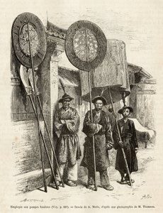 Kolme hautaustyöntekijää Pekinissä. Kaiverrus A.Marien piirustuksen jälkeen havainnollistamaan matkaa Pekiniin ja Pohjois-Kiinaan, T.Choutze, vuonna 1873, julkaistu "" Le tour du monde""" 1876, toimittanut Edouard Charton, painos Hachette, Paris. Selva Col tekijältä Adrien Emmanuel Marie