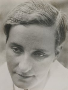 Omakuva, noin 1931. tekijältä Aenne Biermann