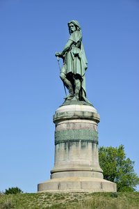 Vercingetorixin (72-46 eKr.), gallialaisen johtajan kolossaalinen patsas - veistos Millet Aimesta (1819-1891) 6,60 m korkea erige vuonna 1865 Mont Auxois