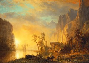 Auringonlasku Kalliovuorilla
