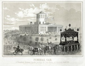 Presidentti Abraham Lincolnin hautausauto ohittaessaan Columbuksen osavaltion talon, 29. huhtikuuta, pub. 1865 (kaiverrus) tekijältä Albert Ruger