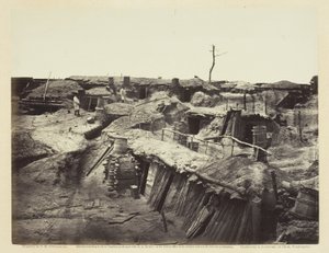 Miesten neljännekset Fort Sedgwickissä, toukokuussa 1865. tekijältä Alexander Gardner