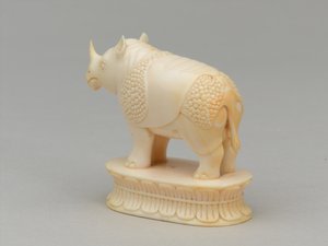 Valkoinen piispa, shakkinappula, Intia, 1820 noin tekijältä Alexandre Josquin