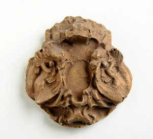 Maquette avaimenrusetteelle rakkauden allegorialla (pronssoitu kipsi) tekijältä Alfred Gilbert
