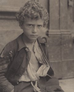 Venetsialainen katulapsi tekijältä Alfred Stieglitz