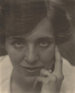 Flora Stieglitz Straus tekijältä Alfred Stieglitz