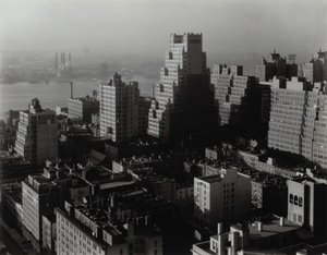 Näkymä ikkunastani Sheltonissa, kaakkoiskulmassa tekijältä Alfred Stieglitz