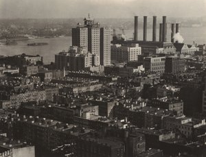Sheltonista, New Yorkista (huone 3003), katsottuna kaakkoon tekijältä Alfred Stieglitz