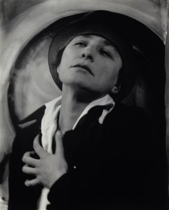 Georgia O’Keeffe tekijältä Alfred Stieglitz