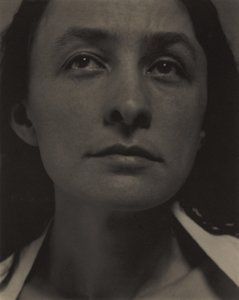 Georgia O’Keeffe tekijältä Alfred Stieglitz