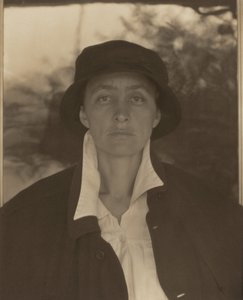 Georgia O’Keeffe tekijältä Alfred Stieglitz