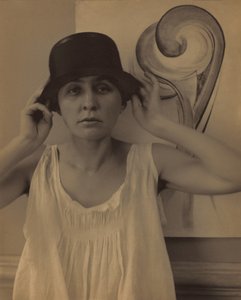 Georgia O’Keeffe tekijältä Alfred Stieglitz