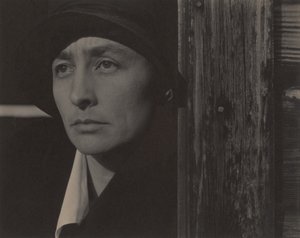 Georgia O’Keeffe tekijältä Alfred Stieglitz