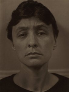 Georgia O’Keeffe tekijältä Alfred Stieglitz