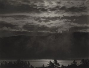 Lake George tekijältä Alfred Stieglitz
