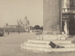 Piazzalla, klo 6 aamulla tekijältä Alfred Stieglitz