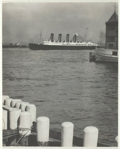 Outward Bound, Mauretania, 1910, painettu 191832. tekijältä Alfred Stieglitz