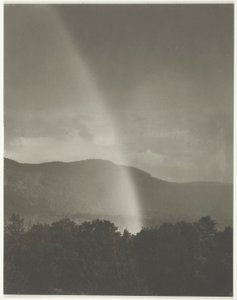 Sateenkaari tekijältä Alfred Stieglitz