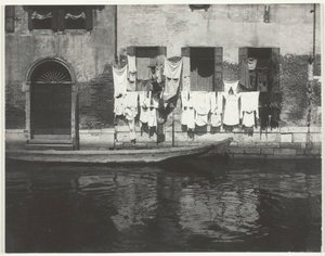 Venetsia, 1894, painettu 192039. tekijältä Alfred Stieglitz