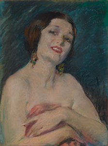 Malli Holding Drapery tekijältä Alice Pike Barney