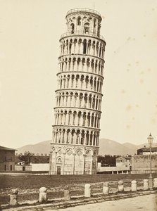 Campanile, Pisa, n. 1850 (albumin hopeaprintti) tekijältä Fratelli Alinari
