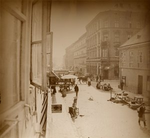 [Näkymä Muchan asunnon ikkunasta, lähellä Amalienstrassea, München] tekijältä Alphonse Maria Mucha