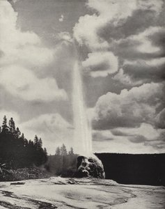 Lone Star Geyser, Yellowstone, Wyoming (m/w kuva) tekijältä American Photographer (after)
