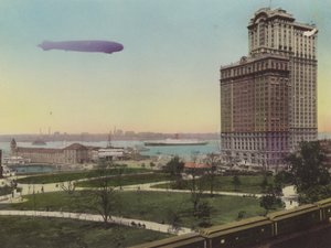 New York: Pier No 1, North River; Battery Park ja Whitehall Building (kuva) tekijältä American Photographer (after)