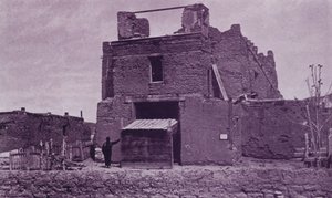 San Miguelin vanha kirkko, Santa Fe, NM, rakennettu Adobesta vuonna 1550 (b/w kuva) tekijältä American Photographer (after)