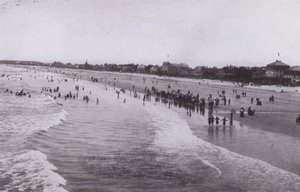 Old Orchard Beach, Maine: Old Orchard Beach (s/w-kuva) tekijältä American Photographer (after)