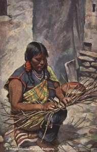 Moqui-nainen tekee koreja, Arizona, Yhdysvallat (värikuva). tekijältä American Photographer
