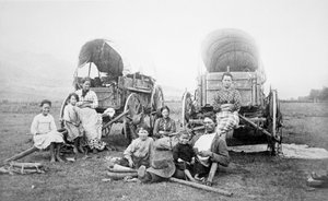 American Pioneer Family, n. 1870 (b/w valokuva) tekijältä American Photographer