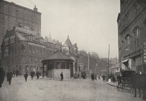 Boston: Scollay Square ja East Boston Tunnelin sisäänkäynti (s/w-kuva). tekijältä American Photographer
